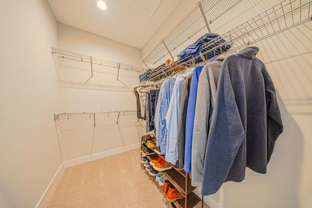 1533 Fay LANE, Oconomowoc, WI 53066