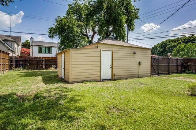 4237 Caruth Boulevard, University Park, TX 75225