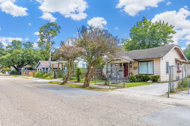 908 Northwood Street, Houston, TX 77009