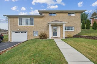 523 Hemlock St, Hempfield Twp, PA 15601