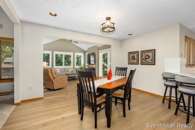 4158 Peshtigo Court SW, Grandville, MI 49418