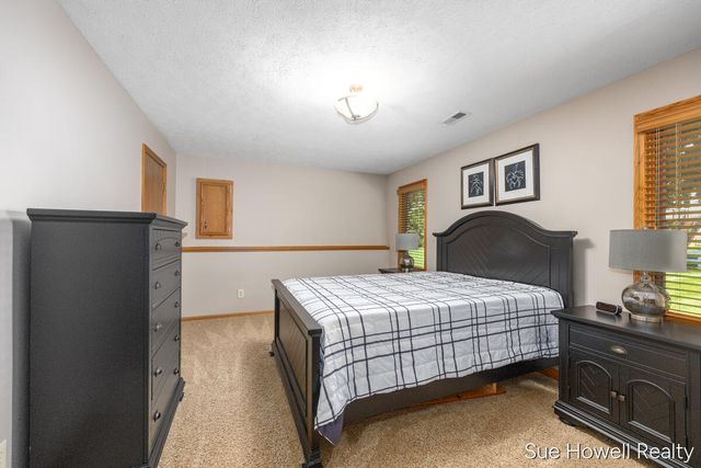 4158 Peshtigo Court SW, Grandville, MI 49418