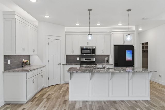 4177 Siena Avenue, Ozark, MO 65721
