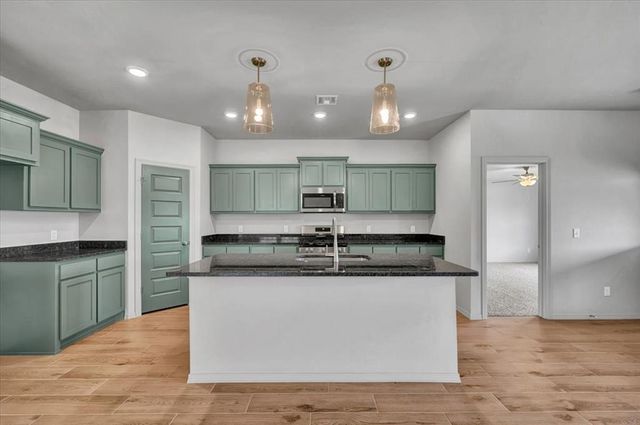 10645 SW 18th Street, Yukon, OK 73099