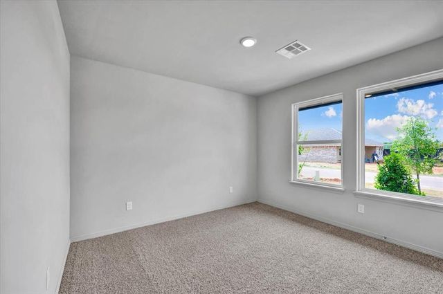10645 SW 18th Street, Yukon, OK 73099