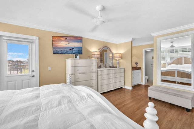 1239 Hillsboro Mile 202, Hillsboro Beach, FL 33062