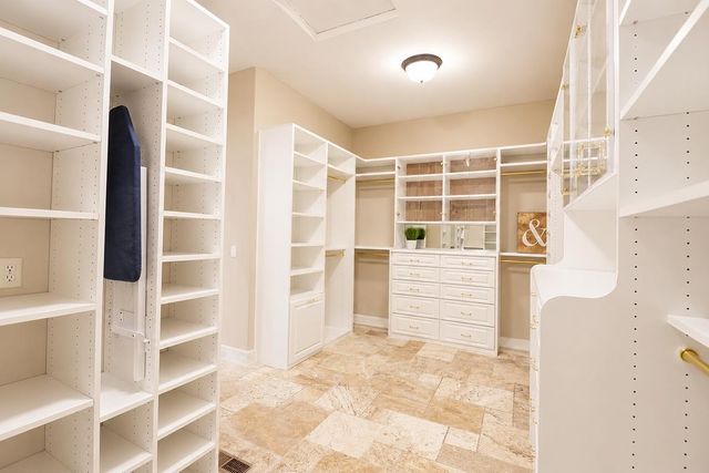1150 Stony Brook Drive, Hollister, CA 95023