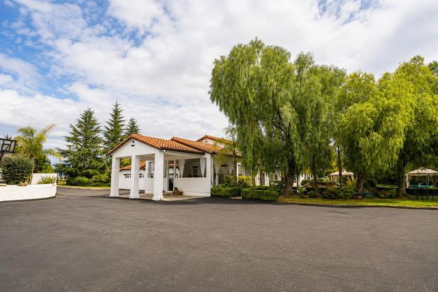 1150 Stony Brook Drive, Hollister, CA 95023