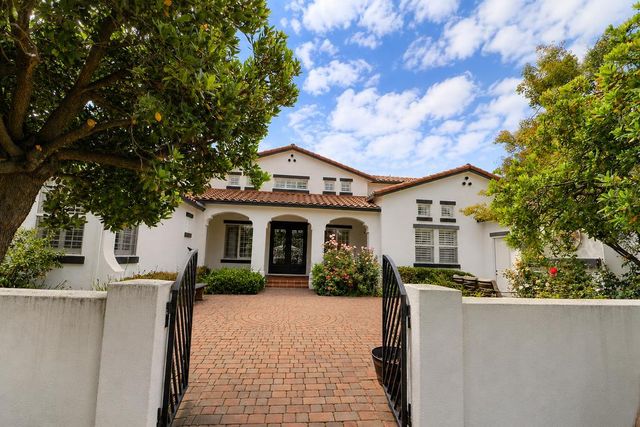 1150 Stony Brook Drive, Hollister, CA 95023