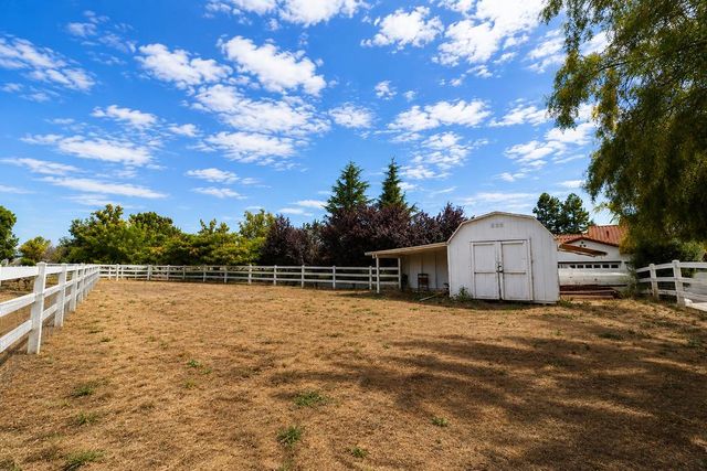 1150 Stony Brook Drive, Hollister, CA 95023