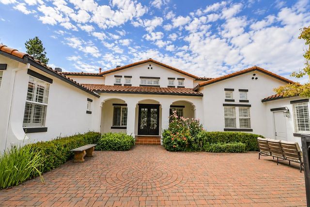 1150 Stony Brook Drive, Hollister, CA 95023