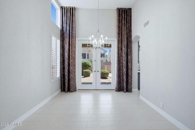 7647 E LOS GATOS Drive, Scottsdale, AZ 85255