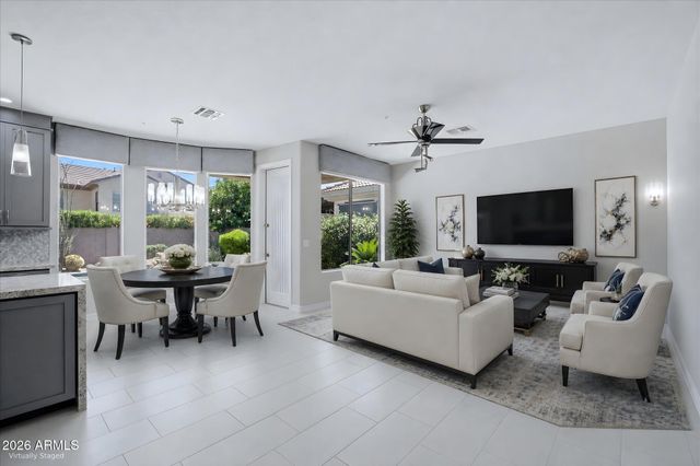 7647 E LOS GATOS Drive, Scottsdale, AZ 85255