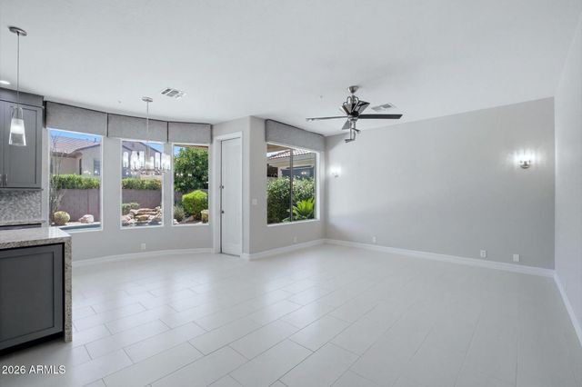 7647 E LOS GATOS Drive, Scottsdale, AZ 85255