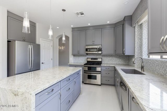 7647 E LOS GATOS Drive, Scottsdale, AZ 85255