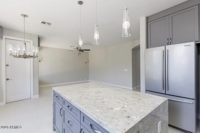 7647 E LOS GATOS Drive, Scottsdale, AZ 85255