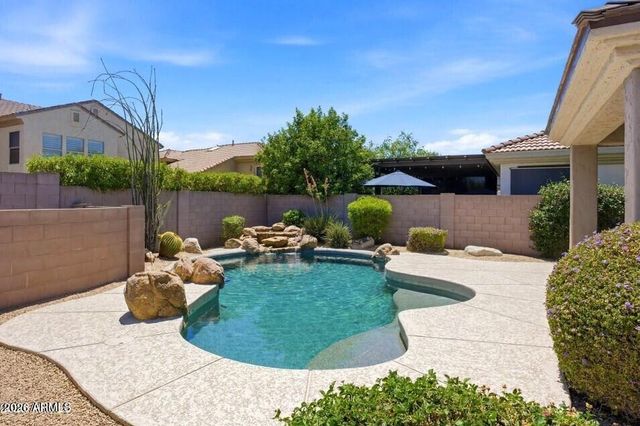 7647 E LOS GATOS Drive, Scottsdale, AZ 85255