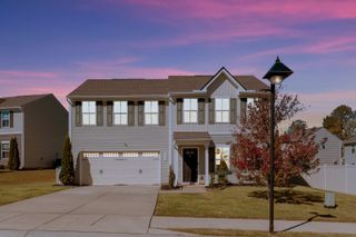 2023 Brokeshire Dr, White House, TN 37188