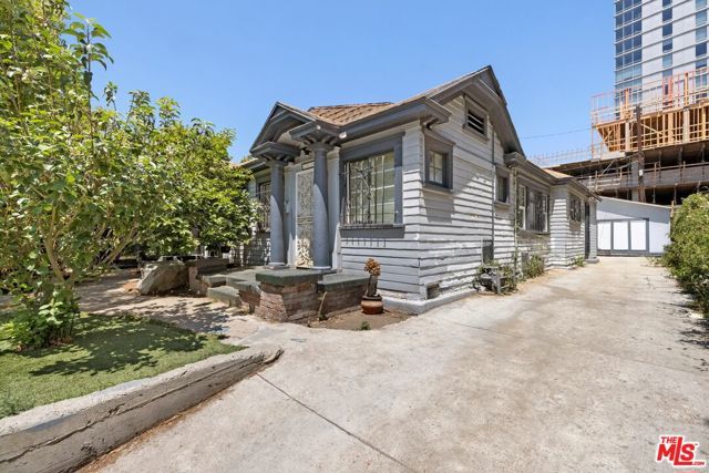 1514 La Baig Avenue, Los Angeles, CA 90028