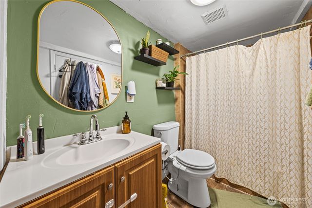 1702 S Mason Avenue, Tacoma, WA 98405