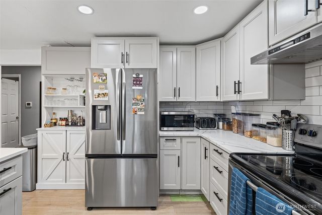 1702 S Mason Avenue, Tacoma, WA 98405