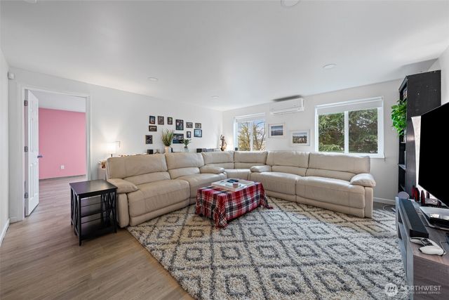 1702 S Mason Avenue, Tacoma, WA 98405