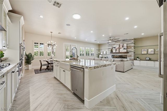 10820 Woodstream Court, Las Vegas, NV 89135