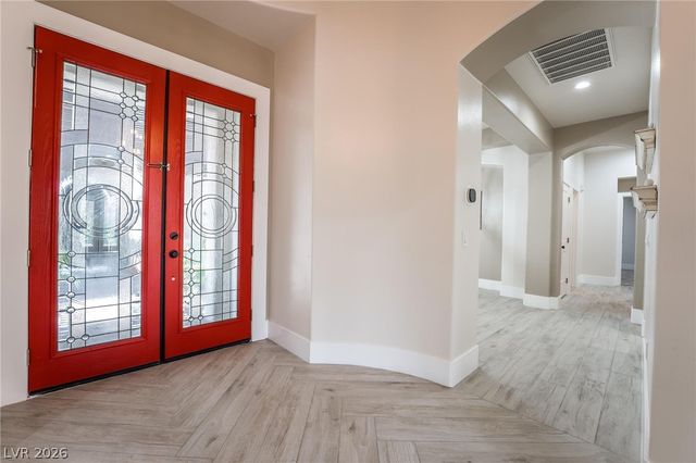 10820 Woodstream Court, Las Vegas, NV 89135