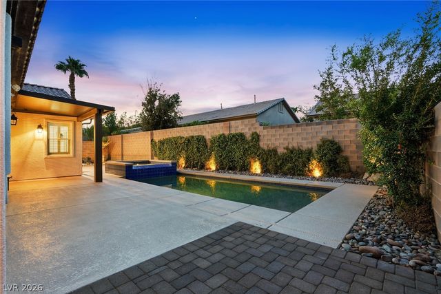 10820 Woodstream Court, Las Vegas, NV 89135