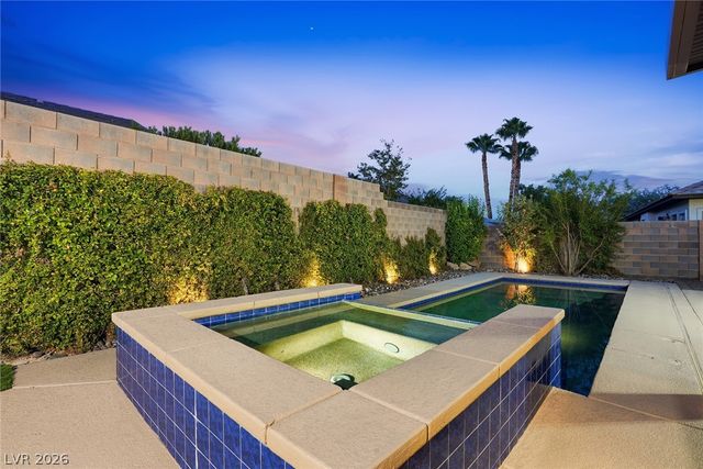 10820 Woodstream Court, Las Vegas, NV 89135