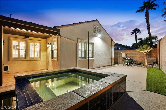 10820 Woodstream Court, Las Vegas, NV 89135