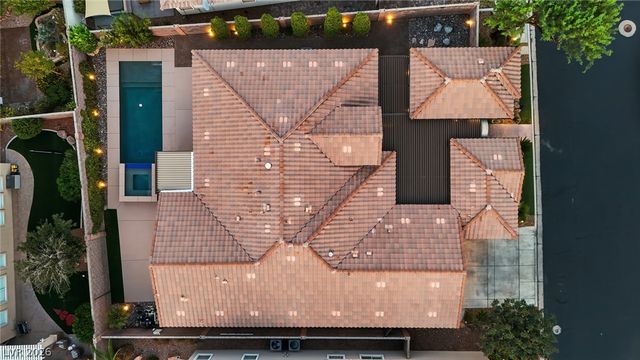 10820 Woodstream Court, Las Vegas, NV 89135