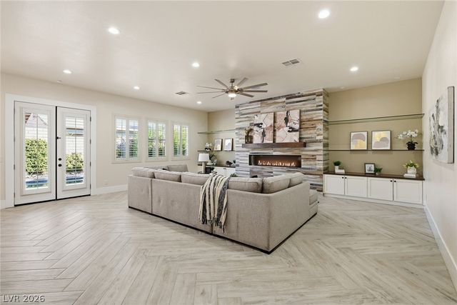 10820 Woodstream Court, Las Vegas, NV 89135