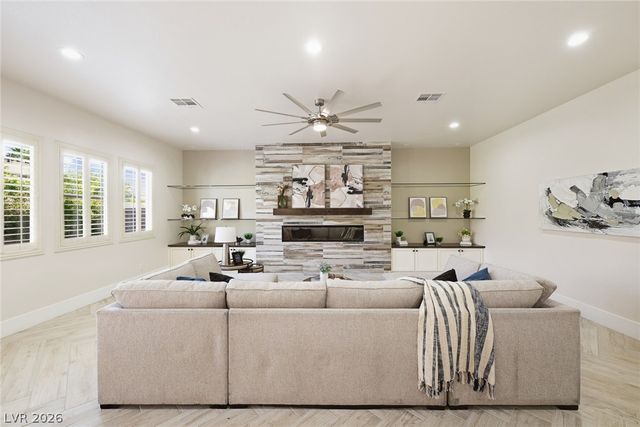 10820 Woodstream Court, Las Vegas, NV 89135