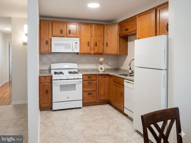 10921 NANDINA CT, Philadelphia, PA 19116