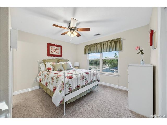 10281 Foxfire St, Longmont, CO 80504
