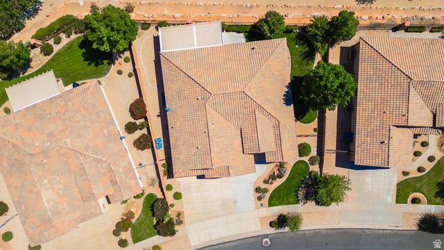 1574 E SUGAR PLUMB LN, Washington, UT 84780