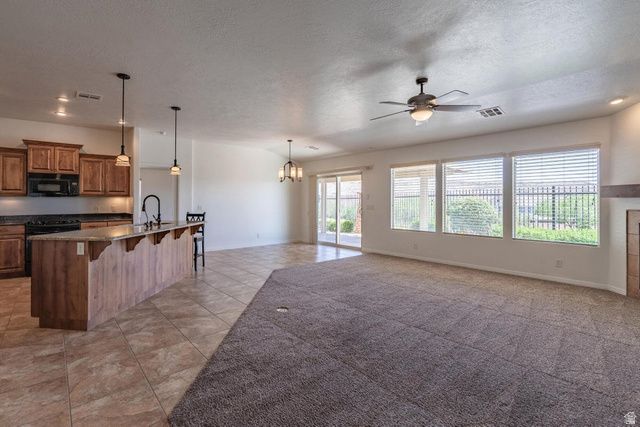 1574 E SUGAR PLUMB LN, Washington, UT 84780