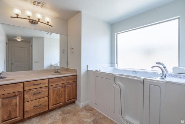 1574 E SUGAR PLUMB LN, Washington, UT 84780