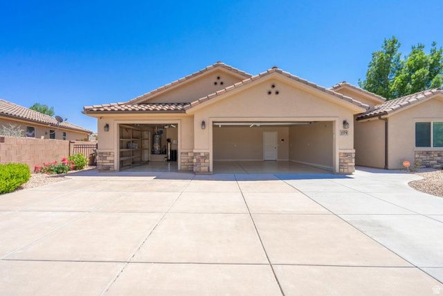 1574 E SUGAR PLUMB LN, Washington, UT 84780