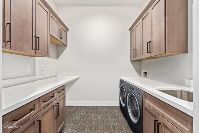 9195 W LIMESTONE MOUNTAIN Drive, Casa Grande, AZ 85194