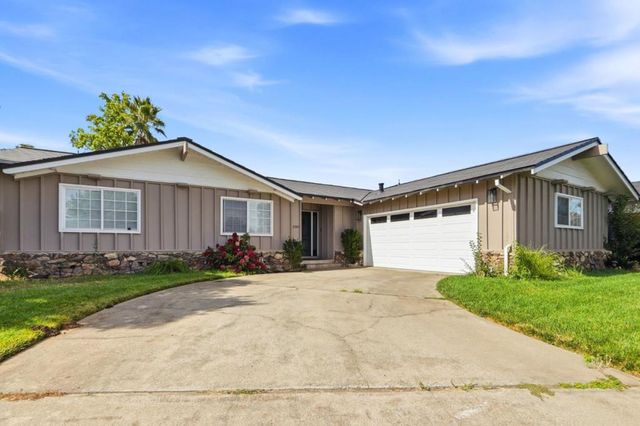 1310 Cedar Court, Gilroy, CA 95020