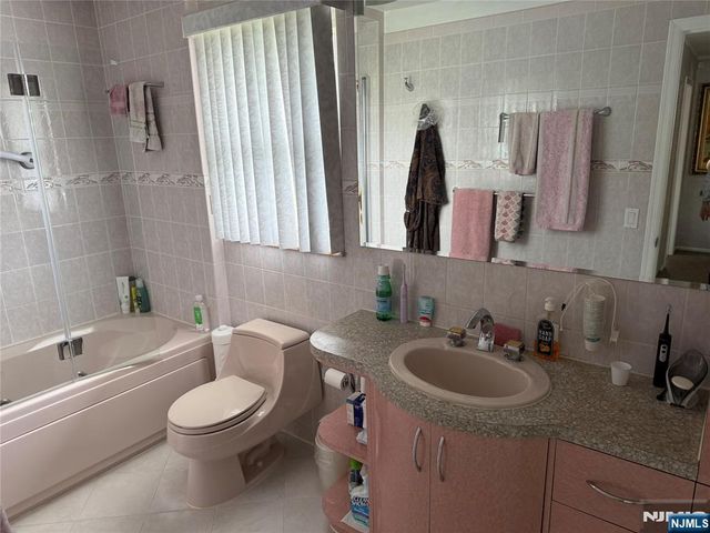 21A Millar Court, Paramus, NJ 07652