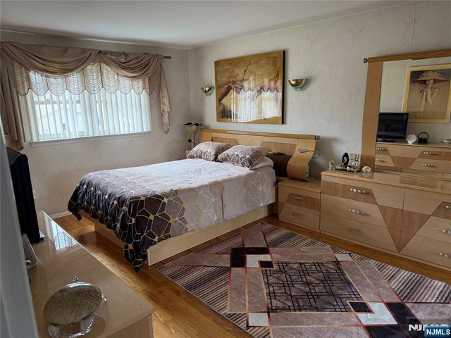 21A Millar Court, Paramus, NJ 07652