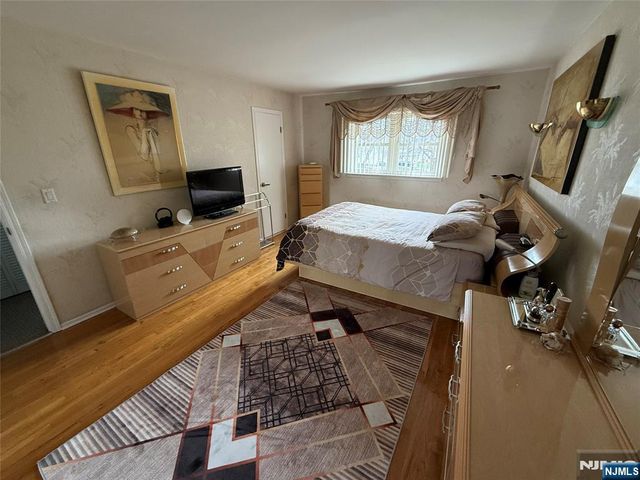 21A Millar Court, Paramus, NJ 07652