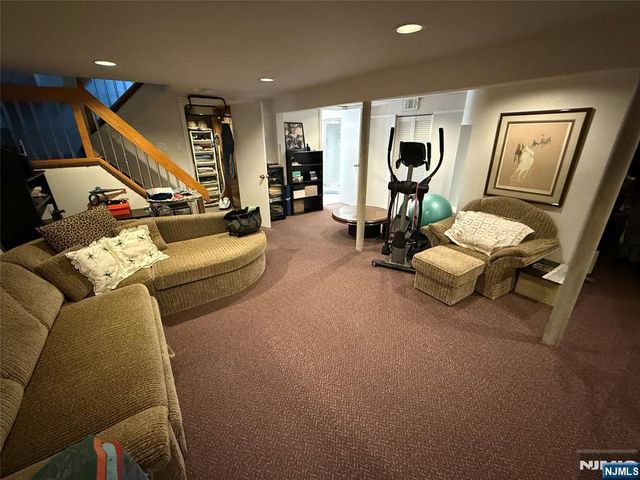 21A Millar Court, Paramus, NJ 07652