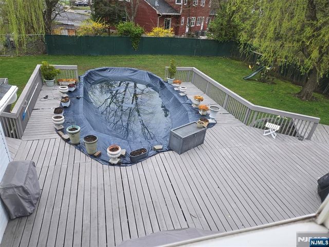 21A Millar Court, Paramus, NJ 07652