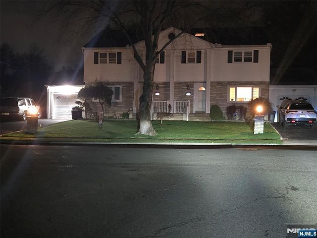 21A Millar Court, Paramus, NJ 07652