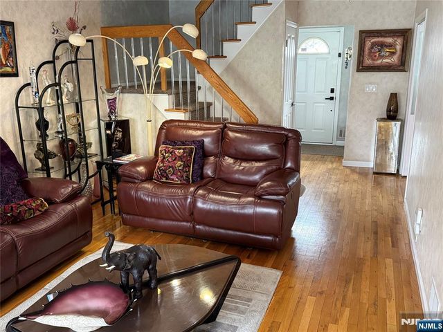 21A Millar Court, Paramus, NJ 07652