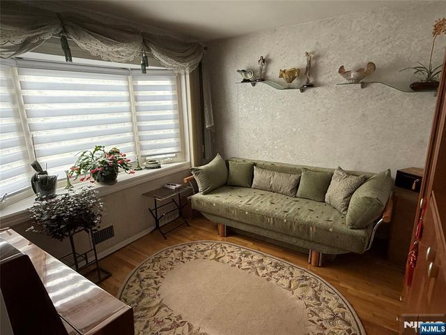21A Millar Court, Paramus, NJ 07652